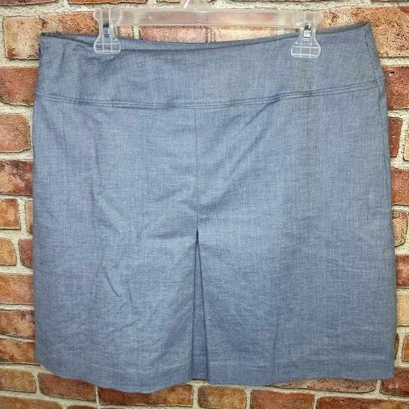 i.e. women’s gray pleat front skirt sz 14 - Picture 2 of 7